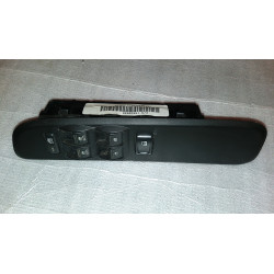 15829849 GMC Envoy Left Door Window Switch 2008-2009