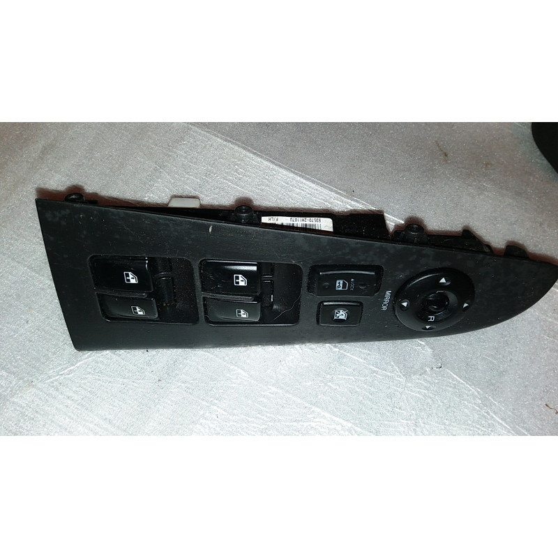 93570-2H1107U Hyundai Elantra Left Door Window Switch 2007-2010