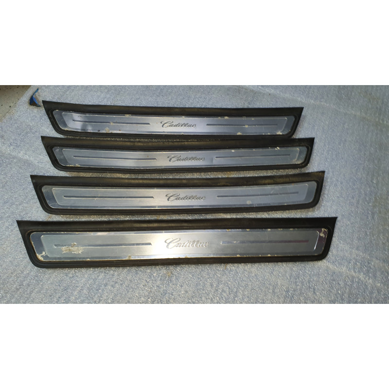 23160094 Cadillac CTS Sill Trim Pillar Plate 2014-2019