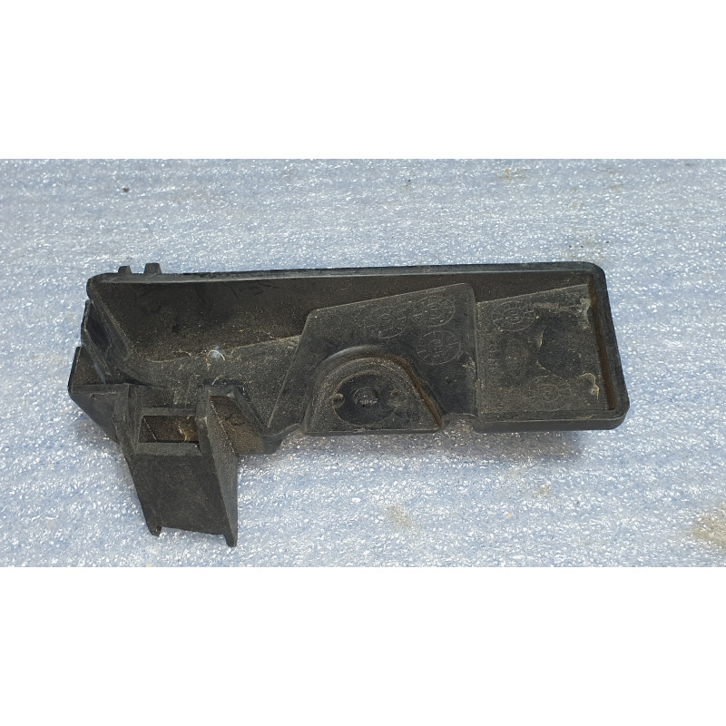 5R33-17F767-AB Ford Mustang Left Rear Bumper Bracket 2005-2009