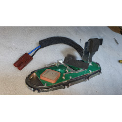 42705616 Cadillac Roof Radio Antenna Amplifier