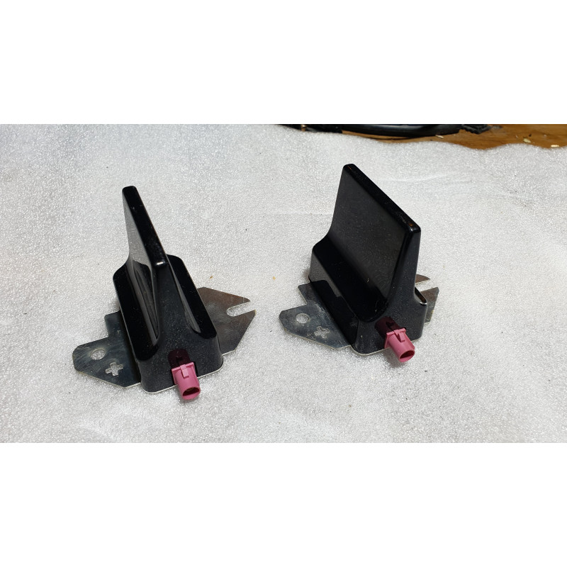 68281165AA Jeep Compass Antenna Control Module 2018-2024