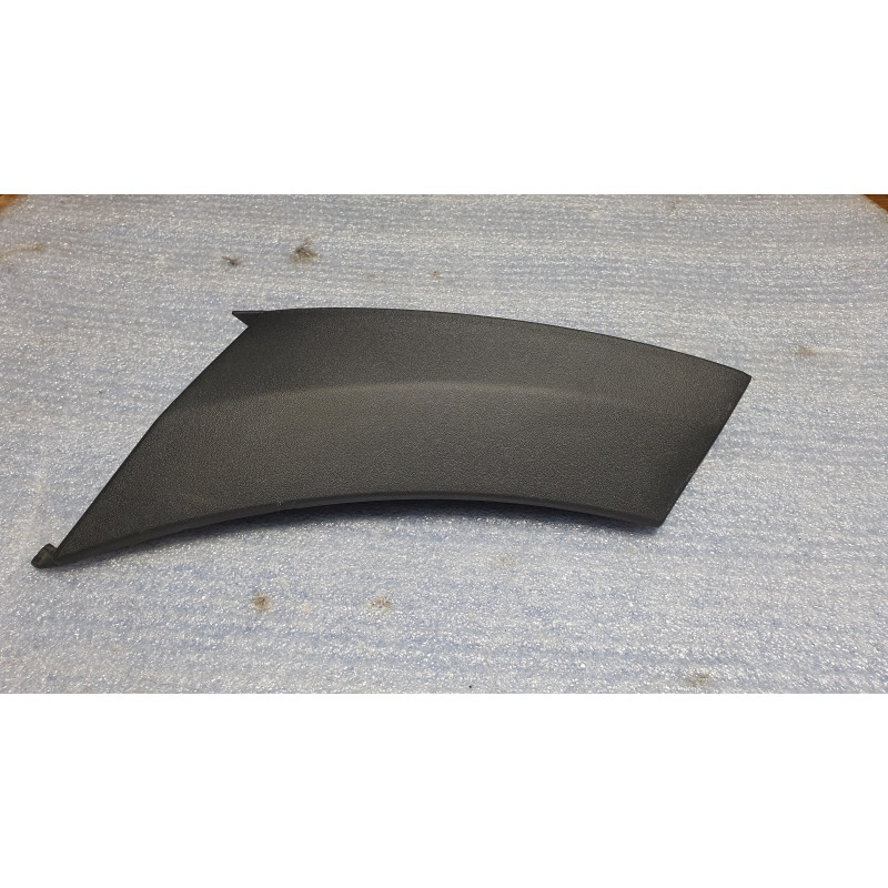 A9106907901 Mercedes-Benz Sprinter Fender Cover Trim Left A9106900000