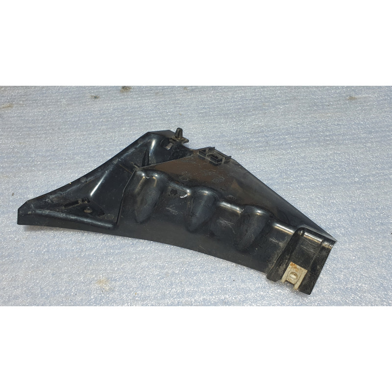 AR33-17D959-AD Ford Mustang Left Front Bumper Support Clip 2010-2014