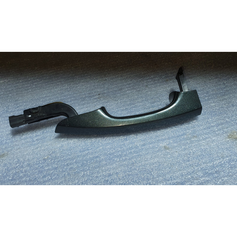 FR3B-6322404-A Ford Mustang Right Door Handle 2015-2017