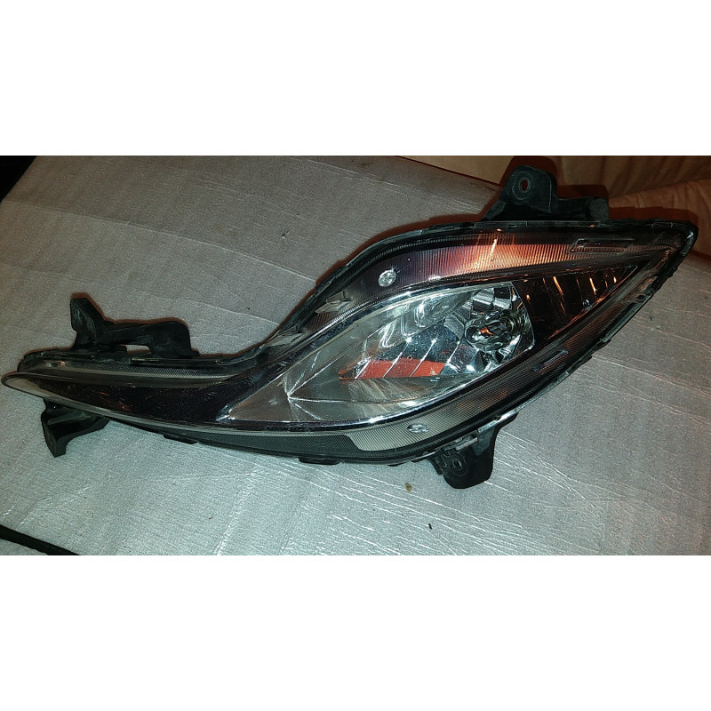 92201-4R000 Hyundai Sonata Left Fog Lamp 2011-2015