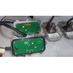 AL225635 John Deere Roof GPS Radio Antenna Amplifier