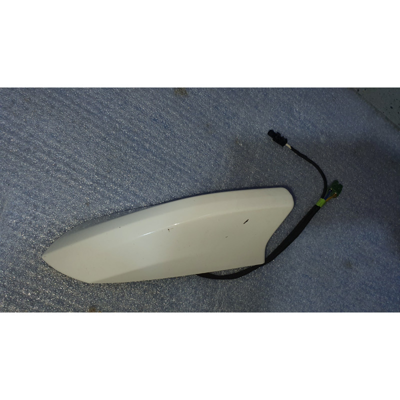 84486827 Chevrolet Equinox Roof Shark Fin Radio GPS Antenna 2018-2024