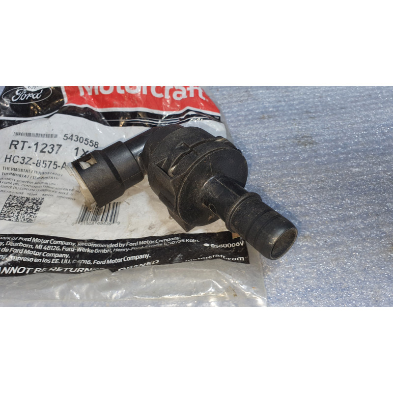 HC34-8575-CD Ford F-250 Super Duty Engine Coolant Thermostat 2017-2022