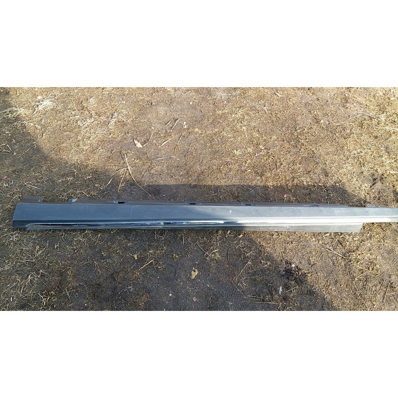 1666980054 Mercedes-Benz ML Left Rocker Panel 2011-2015 1666900340