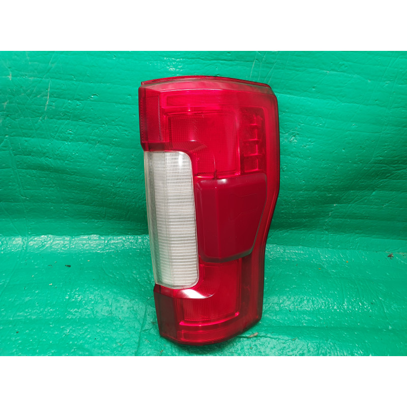 HC3B-13B504-C Ford F-250 Super Duty Right LED Blind Spot Radar Tail Lamp
