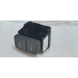 84619122 Chevrolet Corvette C8 Left Rear Compartment Lid Release Switch
