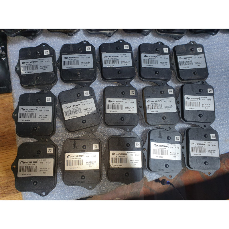 90042669 Jeep Grand Cherokee Right Headlight WK AFS Control Module