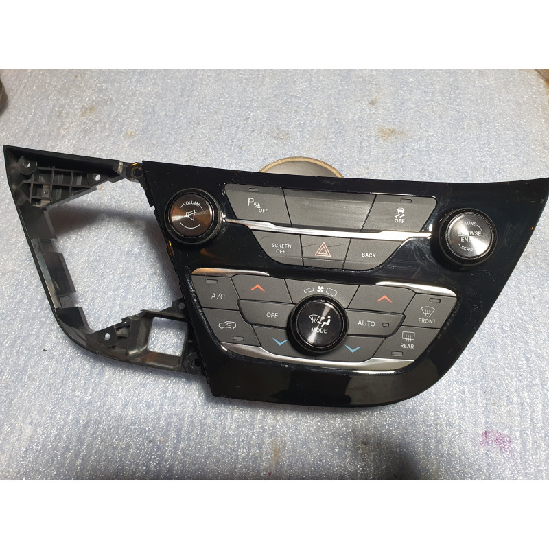 56054984AC Chrysler Pacifica Radio Audio AC Heater Climate Control Panel