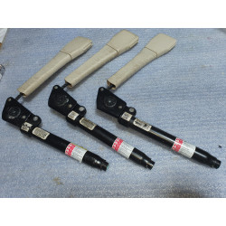 88841-D2000-VNB Hyundai Genesis G90 Right Seat Belt Pretensioner Buckle