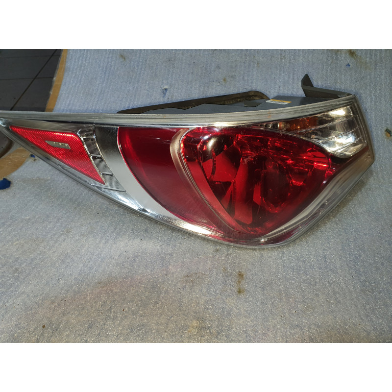 Hyundai Sonata Left LED Tail Lamp 2011-2015