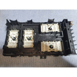 33338301 Cadillac Fuse Relay Box 2017
