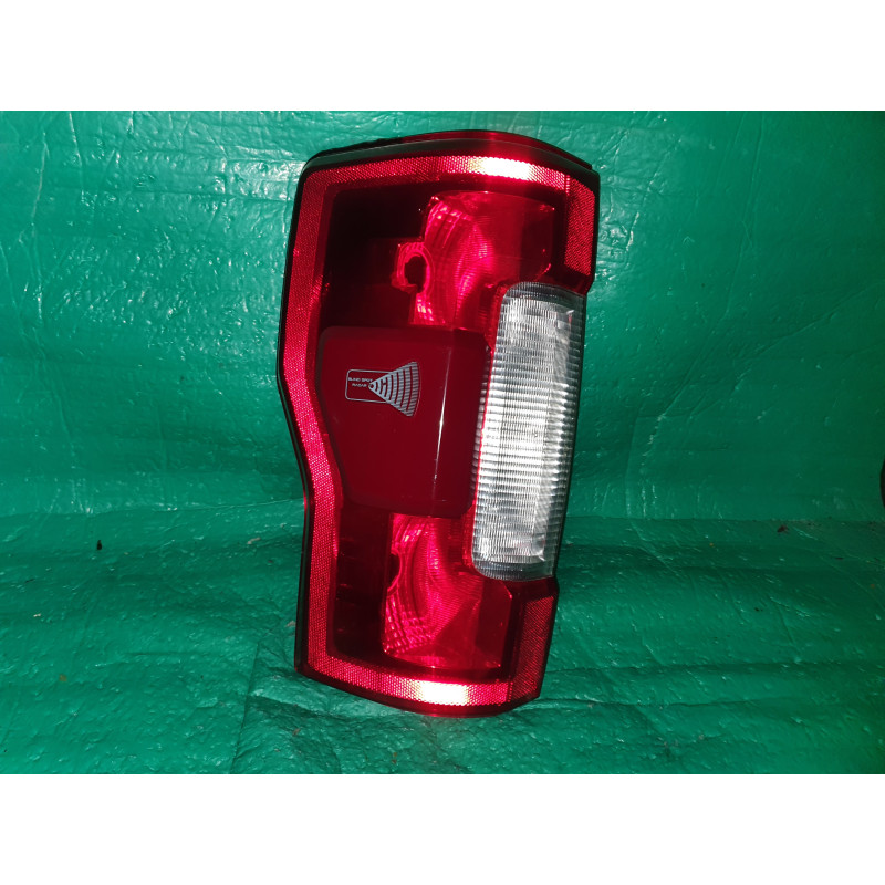 HC3B-13B505-B Ford F-250 Super Duty Left Blind Spot Radar Sensor Tail Lamp