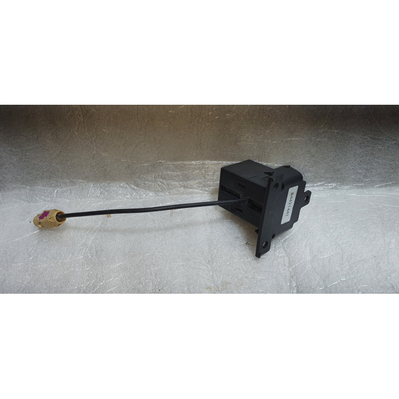 84421441 GMC Acadia Wireless Communication Interface Antenna 2020-2024