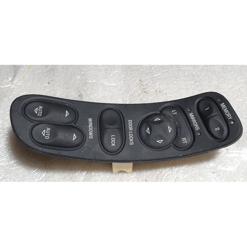 12135166 Chevrolet Corvette Window Switch 1997-2004 10318809