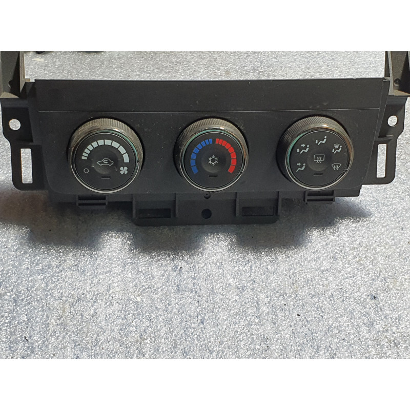 15817931 Buick Lucerne AC Heater Climate Control Switch 2006 15861054