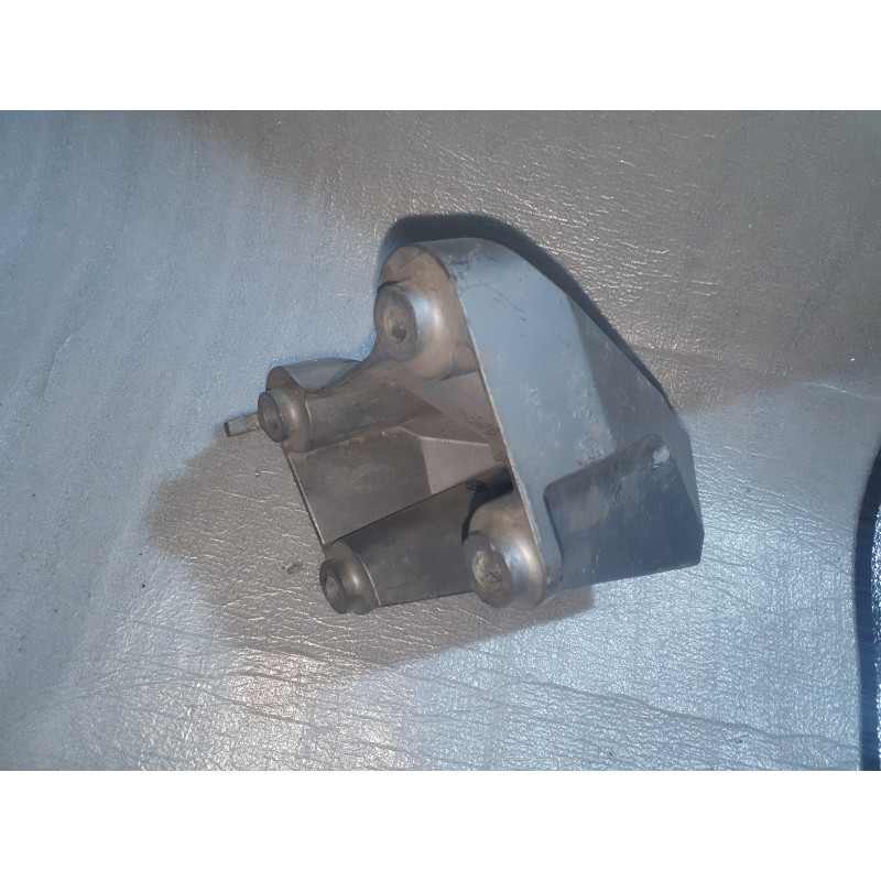 22805661 Chevrolet Camaro Left Motor Mount Bracket 2010-2015 92249331