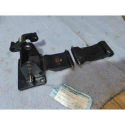 68275813AB Dodge Ram 1500 Left Running Board Step Bracket Mount 2019-2023