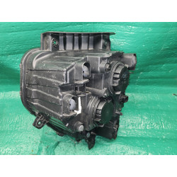 92102-S2000 Hyundai Santa Fe Right Halogen Headlight 2019-2020