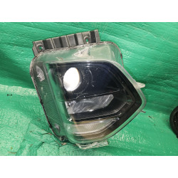 92102-S2000 Hyundai Santa Fe Right Halogen Headlight 2019-2020