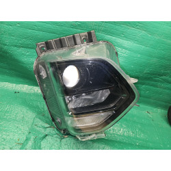 92102-S2000 Hyundai Santa Fe Right Halogen Headlight 2019-2020