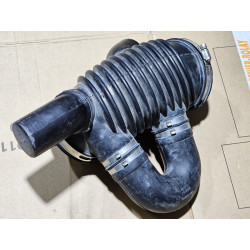 20808805 Cadillac CTS-V Air Filter Box Duct Outlet 2009-2014 15904400