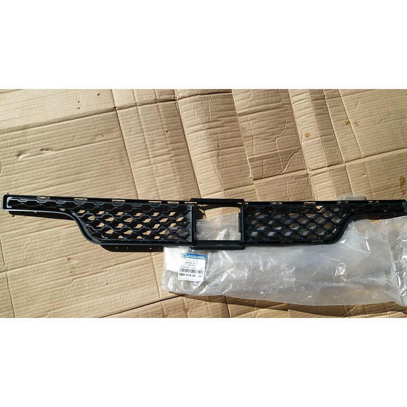 68089176AB Dodge Durango Front Bumper Lower Grill 2011-2013