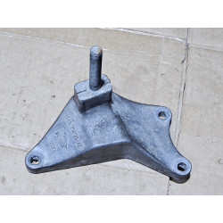 1X437M125AE Jaguar X-Type Transmission Mount Bracket 2002-2008