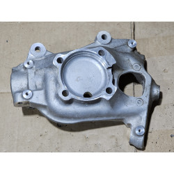 6762017 BMW 6 Left Front Knuckle 2003-2010