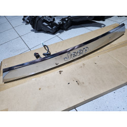 68083083AA Jeep Grand Cherokee Tailgate Chrome Panel 2011-2013 82212110