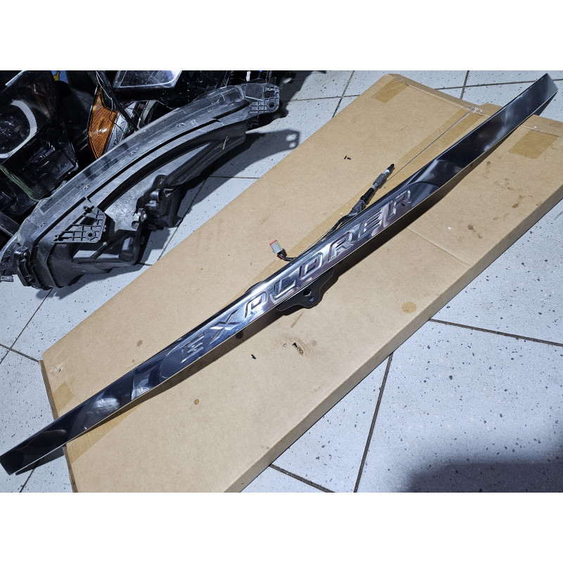 FB537842509A Ford Explorer Rear Liftgate Chrome Molding Panel 2016-2019