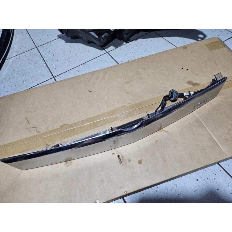 23474547 Cadillac SRX Chrome Liftgate Tailgate Applique Molding Panel