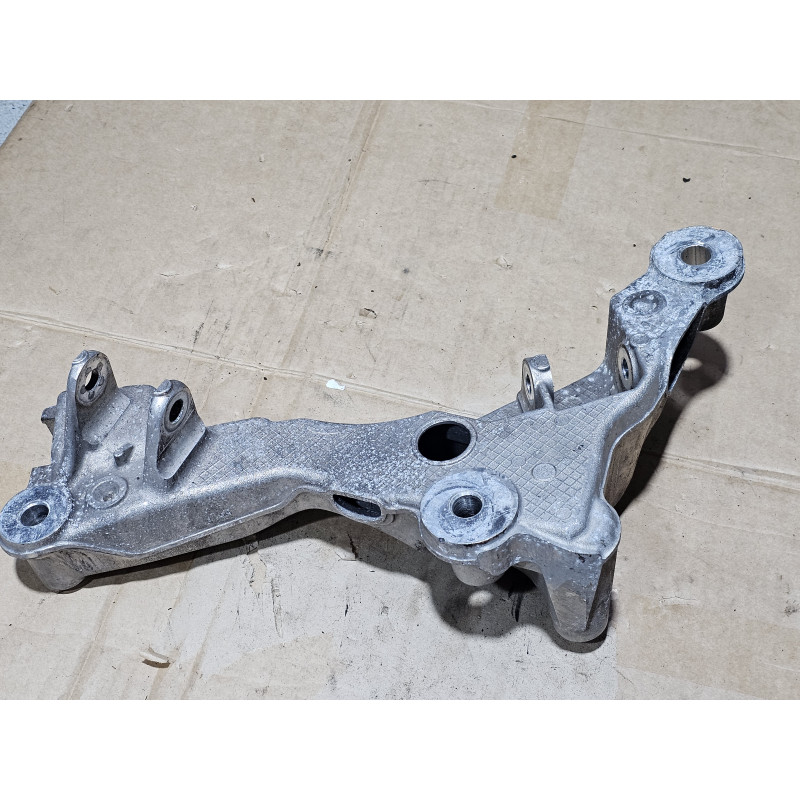 99133115211 Porsche Rear Reinforcement Right Suspension Support Bracket