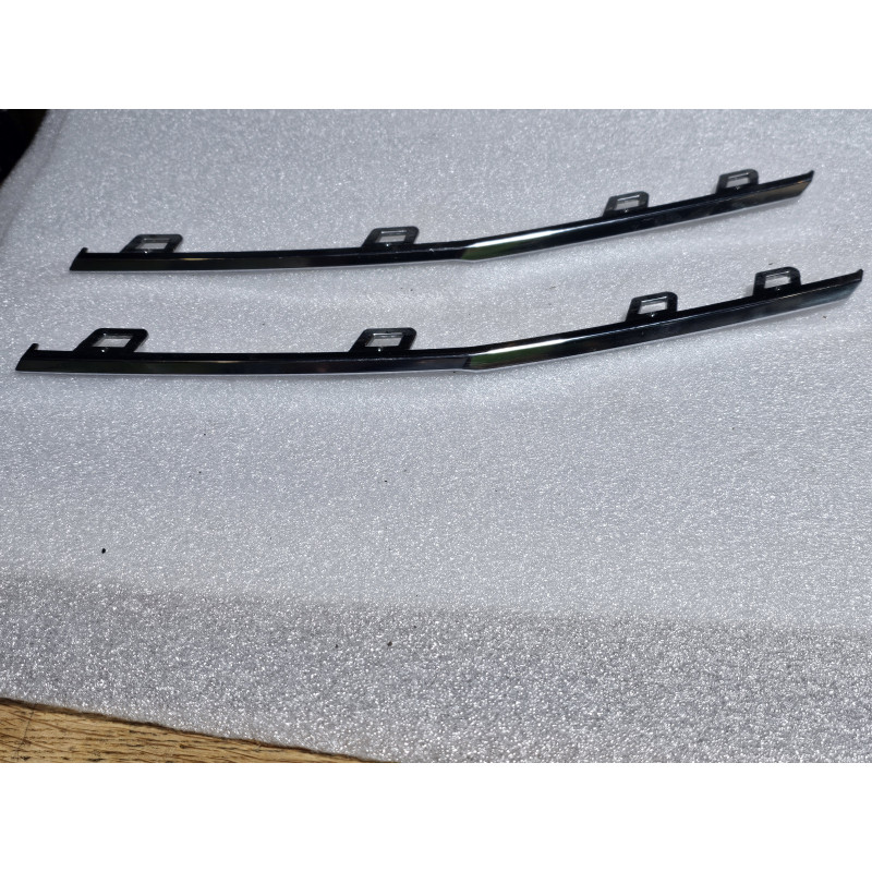 23158496 Chevrolet Camaro Left Grille Chrome Molding 2016-2018