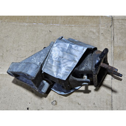 4593243 Chrysler 300M Left Engine Bracket Mount 1998-2004 4593184