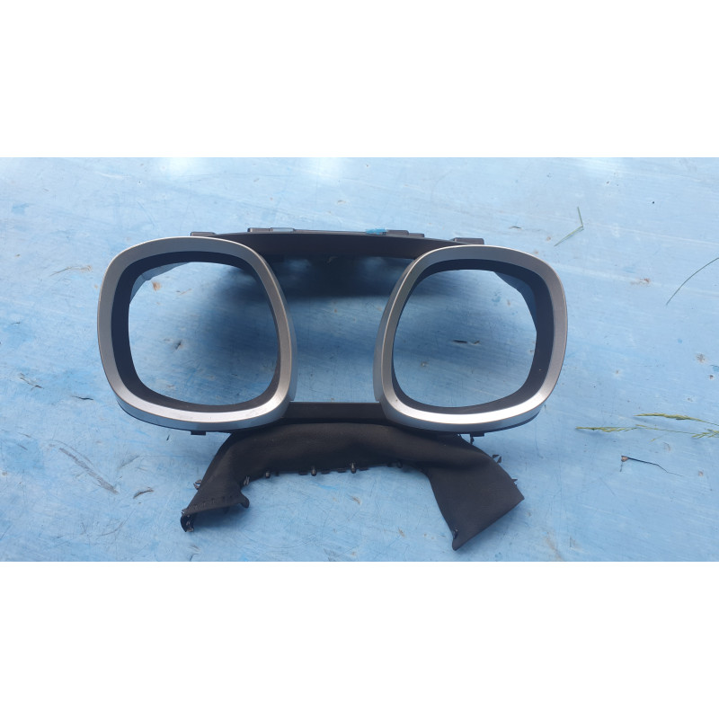 20873572 Chevrolet Equinox Speedometer Instrument Cluster Gauge Bezel Trim