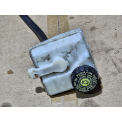 8646006 Volvo S60 Brake Master Cylinder Reservoir 1999-2006