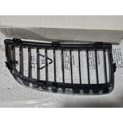 51137120007 BMW 3 Left Chrome Grille 2006-2009 51137120009