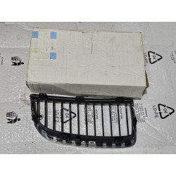 51137120007 BMW 3 Left Chrome Grille 2006-2009 51137120009