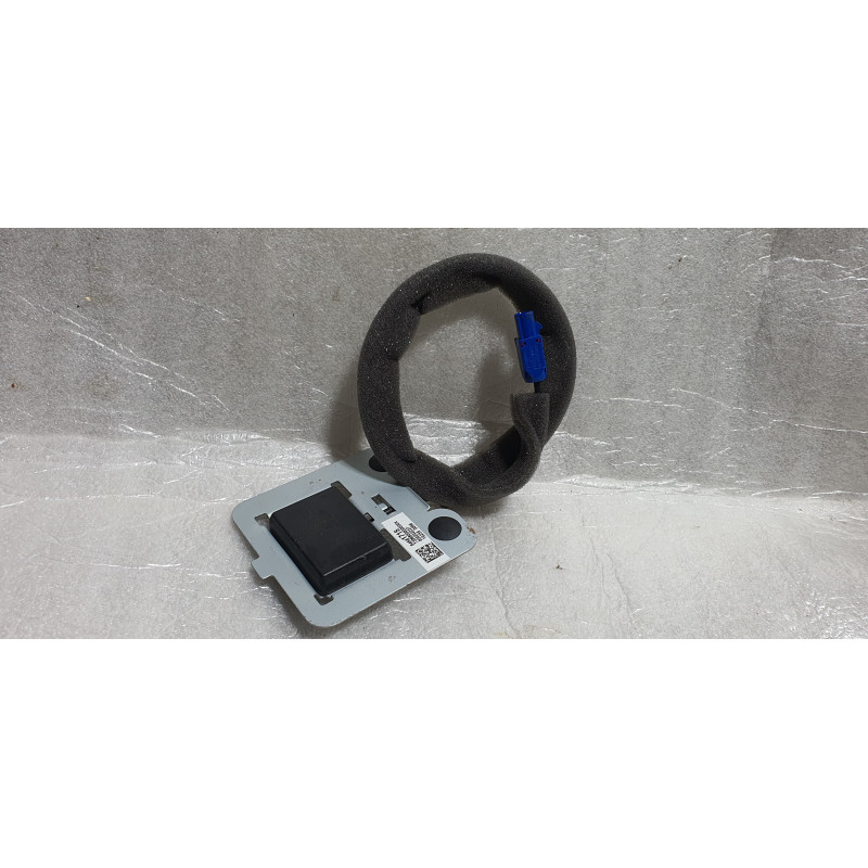 84681715 Chevrolet Camaro Vehicle Performance GPS Antenna 2020-2024