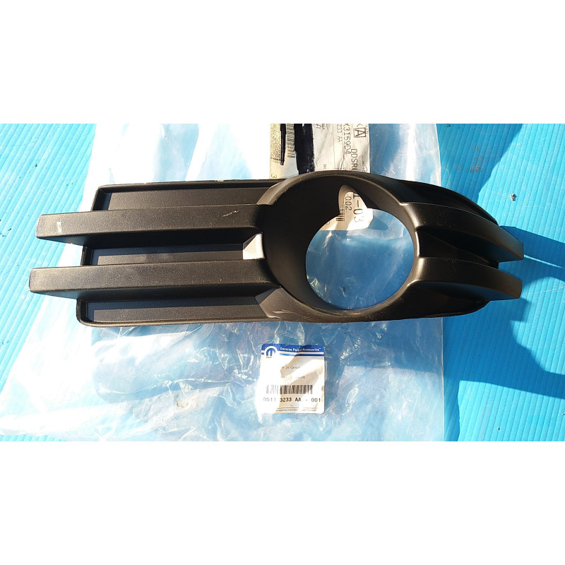 05113233AA Dodge Caravan Left Fog Lamp Cover Bezel 2008-2010