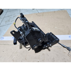 JL1B-16B468-AK Ford Expedition Right Running Board Step Bracket Motor