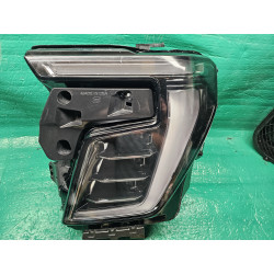 84869680 GMC Yukon Left Full LED Headlight 2025-2026 13526414