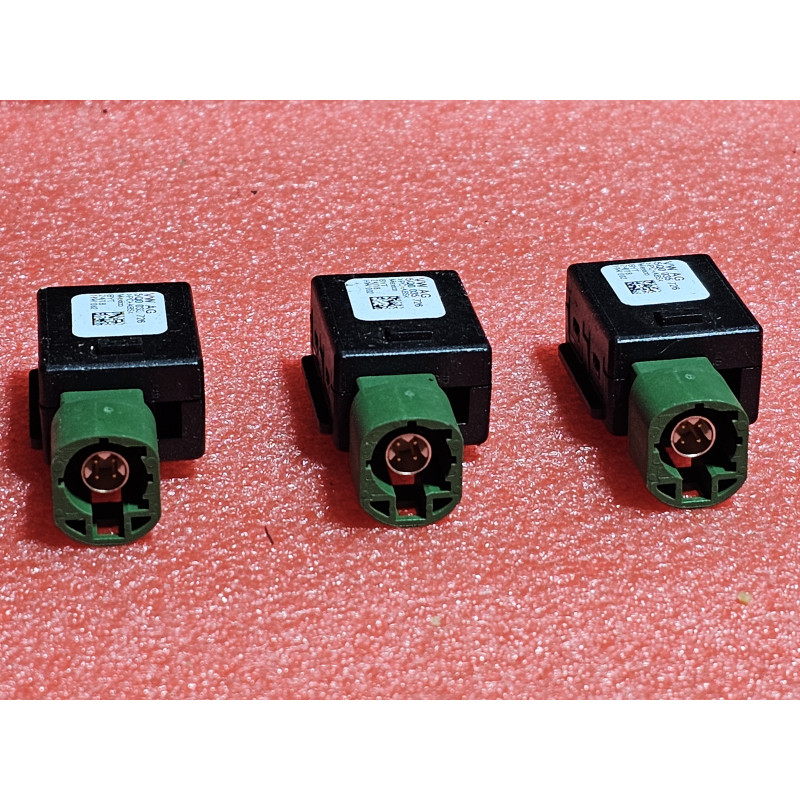 5Q0035726 Volkswagen USB Audio Auxiliary Input Port