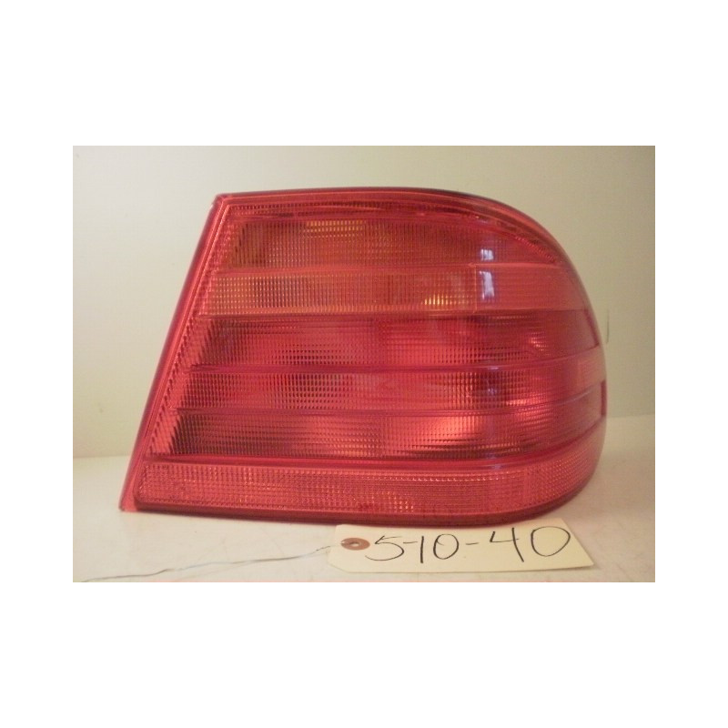 2108204664 Mercedes-Benz E-Class Right Tail Lamp 1996-2002